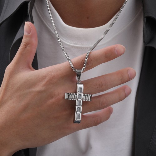 Collana con ciondolo croce